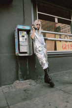 Carregar imagem no visualizador da galeria, The Quaalude Short Sleeve Tee